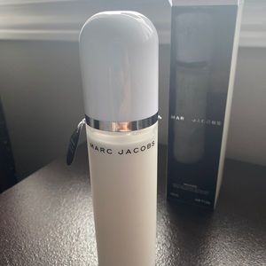 Marc Jacobs re(cover) coconut setting mist